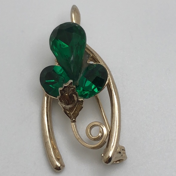 Elegant Vintage Brooch Pin Wishbone Shamrock Clover Lucky Charm Emerald Silver - Picture 1 of 6
